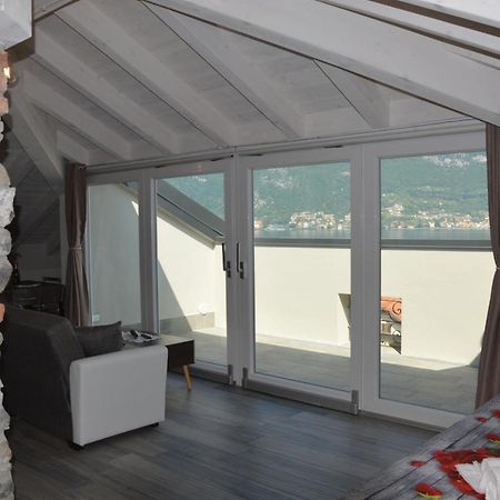 White Suite - Jacuzzi, Swimming Pool & Lake View Lezzeno Exterior photo