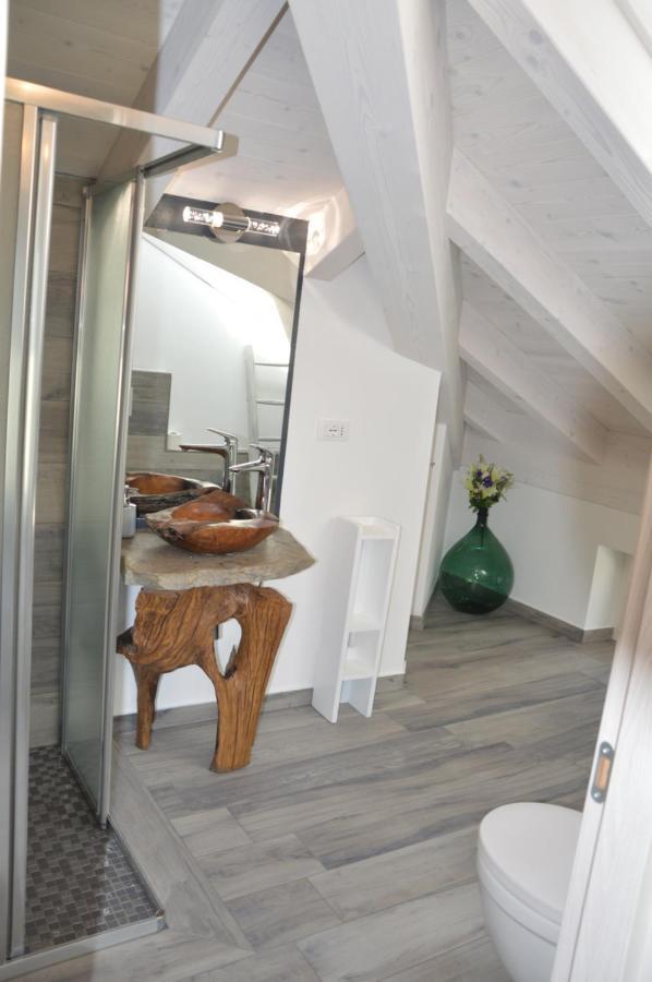 White Suite - Jacuzzi, Swimming Pool & Lake View Lezzeno Exterior photo